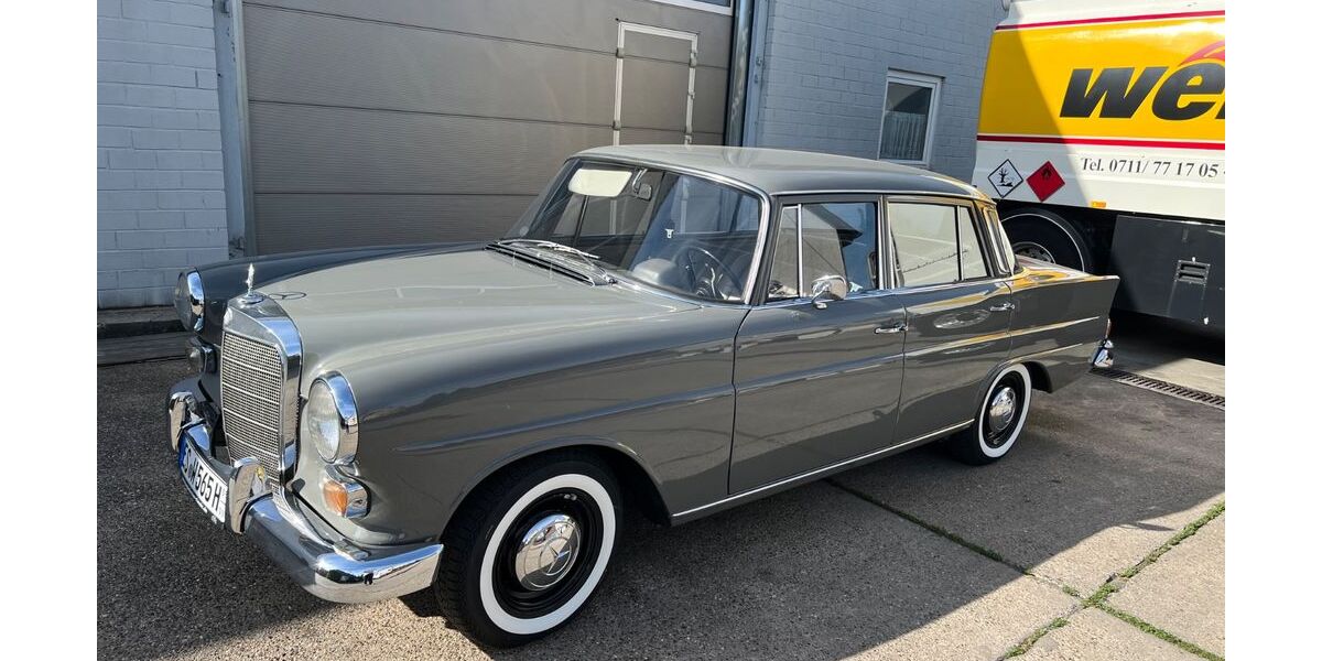 Mercedes-Benz 200 44.000 km 19.500 &euro; Filderstadt 70794