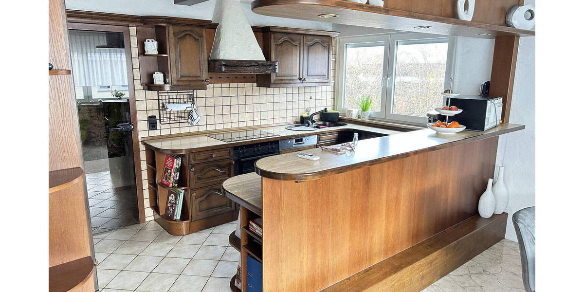 Mehrfamilienhaus, Wohnhaus Ehningen - 9 Zimmer, 250 m&sup2;, 875.000&euro; | Angebot:25654347