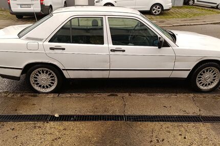 Mercedes-Benz 190 232.645 km 1.800 &euro; Pfullingen 72793