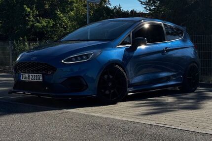 Ford Fiesta 84.000 km 16.400 &euro; Reutlingen 72766
