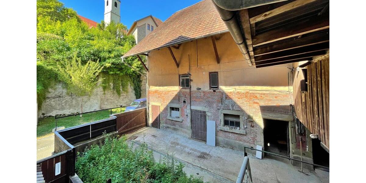 Mehrfamilienhaus, Wohnhaus Horb am Neckar - 11 Zimmer, 220 m&sup2;, 2.900&euro; | Angebot:25920770
