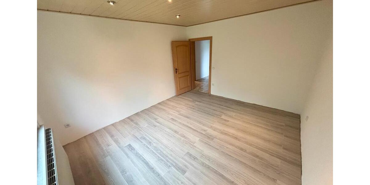 Einfamilienhaus Horb am Neckar - 6 Zimmer, 177 m&sup2;, 349.000&euro; | Angebot:27120374