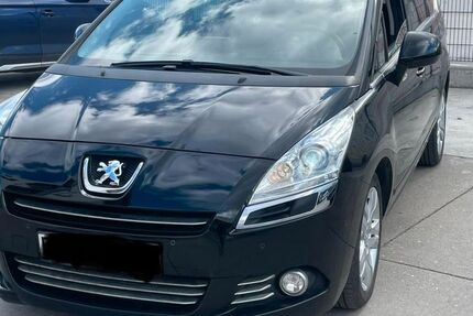 Peugeot 5008 152.000 km 7.500 &euro; Leinfelden-Echterdingen 70771