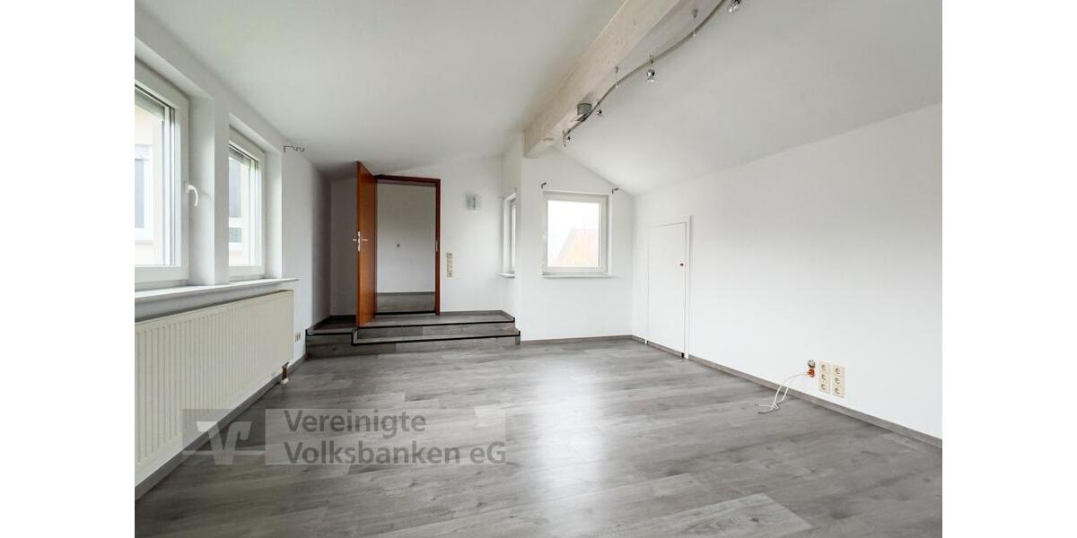 Etagenwohnung Althengstett - 5 Zimmer, 140 m&sup2;, 1.400&euro; | Angebot:24438743