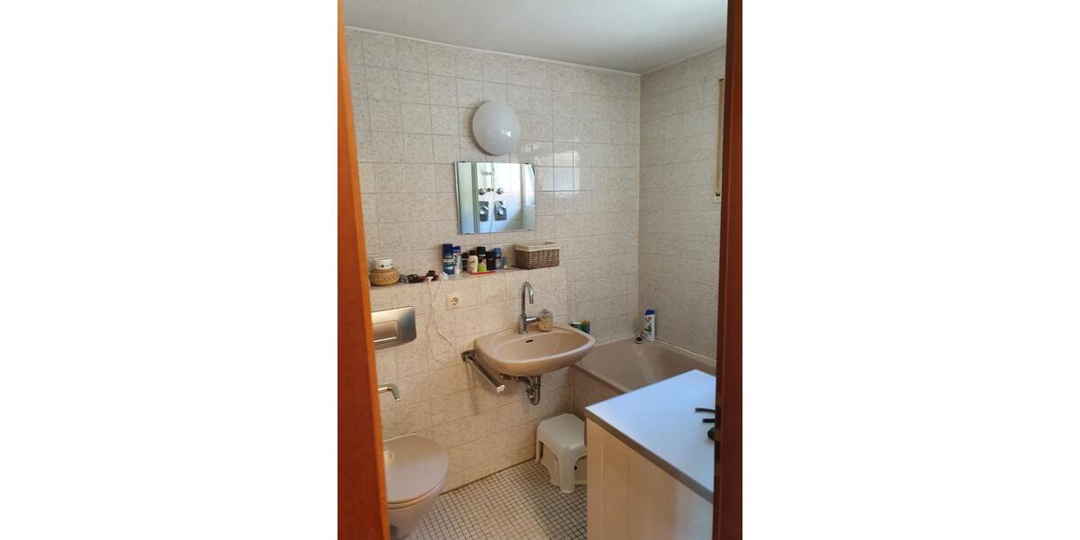 Erdgeschoßwohnung Reutlingen Reutlingen-Betzingen - 2 Zimmer, 54 m&sup2;, 150.000&euro; | Angebot:26403014