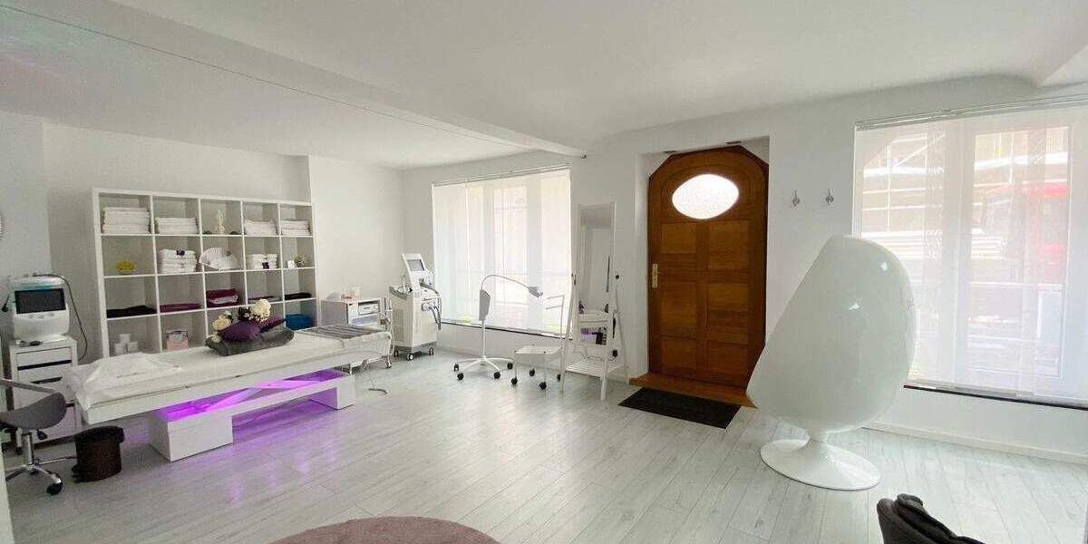 Gewerbeobjekt Stuttgart Süd - 2 Zimmer, 61 m&sup2;, 950&euro; | Angebot:25744679