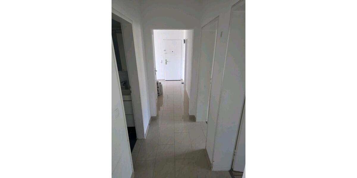 Erdgeschoßwohnung Böblingen - 4.5 Zimmer, 85 m&sup2;, 290.000&euro; | Angebot:27265022