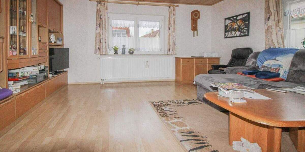 Mehrfamilienhaus, Wohnhaus Bisingen Wessingen - 8 Zimmer, 213 m&sup2;, 399.000&euro; | Angebot:25744514