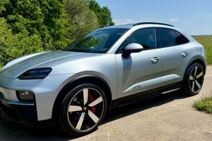 Porsche Macan 4.800 km 109.900 &euro; Aichtal 72631