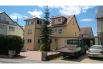 Aussicht, Sonne & Komfort: 2½‑Zi. DG‑Wohnung in gehobener Ausstattung - Wallbox‑Vorbereitung - Dachgeschoßwohnung Schönaich | Angebot:26945980