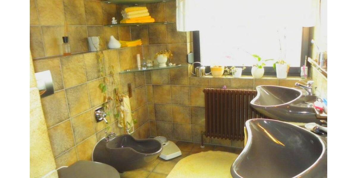 Mehrfamilienhaus, Wohnhaus Böblingen - 4 Zimmer, 143 m&sup2;, 2.750&euro; | Angebot:26378141