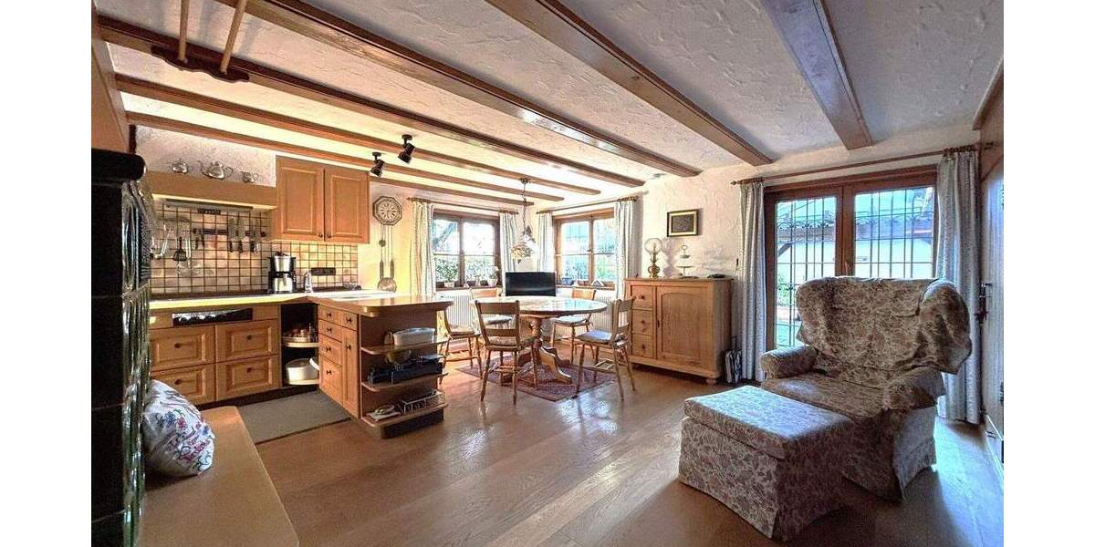 Einfamilienhaus Böblingen - 6 Zimmer, 196 m&sup2;, 895.000&euro; | Angebot:25733305