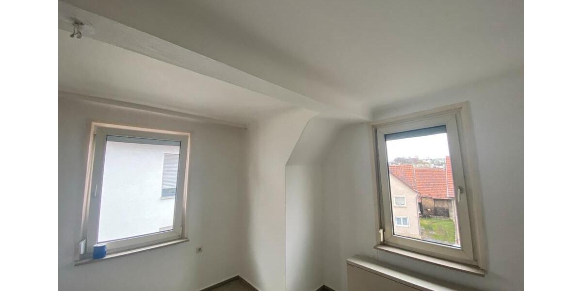 Dachgeschoßwohnung Metzingen - 3 Zimmer, 70 m&sup2;, 840&euro; | Angebot:25638357