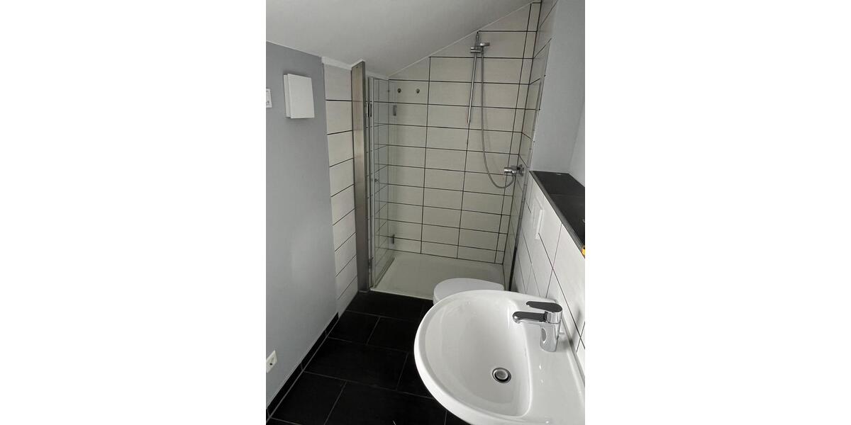 Etagenwohnung St. Johann - 3 Zimmer, 90 m&sup2;, 1.000&euro; | Angebot:25105247