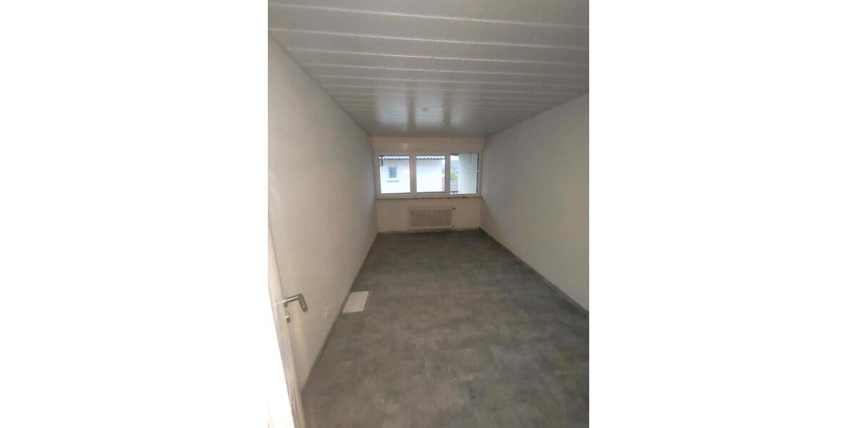Etagenwohnung Weil der Stadt - 3 Zimmer, 79 m&sup2;, 1.280&euro; | Angebot:26477332