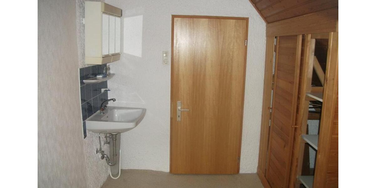 Einfamilienhaus Kusterdingen - 5 Zimmer, 75 m&sup2;, 195.000&euro; | Angebot:25300942