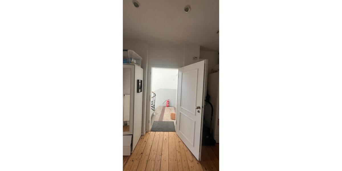 Etagenwohnung Stuttgart Stuttgart-Süd - 30 Zimmer, 65 m&sup2;, 850&euro; | Angebot:25753189