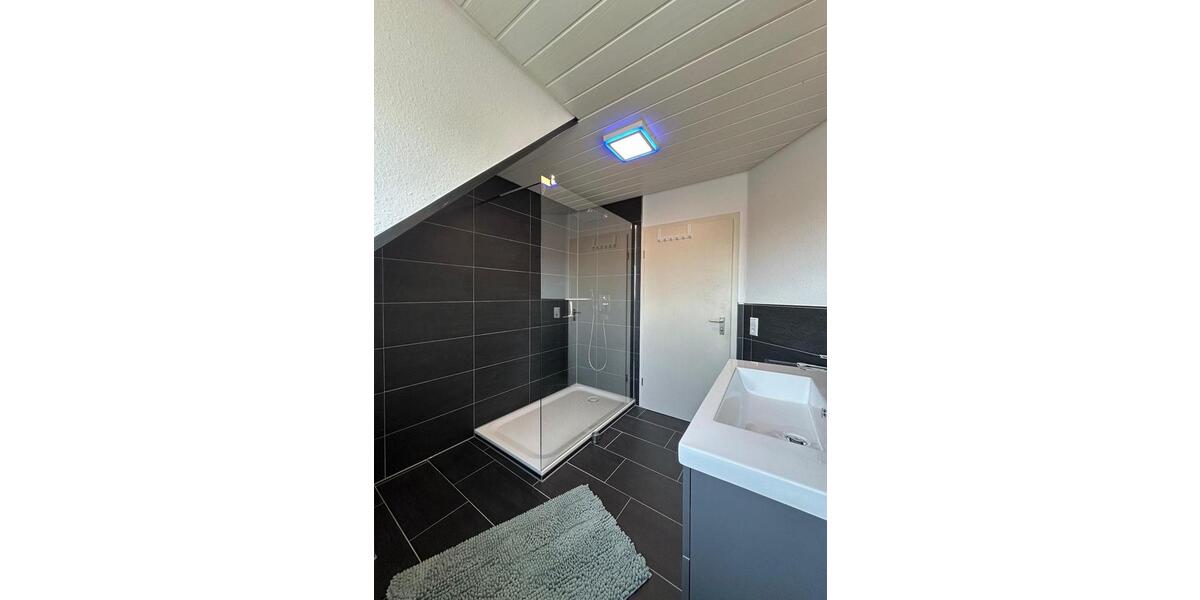 Dachgeschoßwohnung Haigerloch - 4 Zimmer, 77 m&sup2;, 260.000&euro; | Angebot:25813093