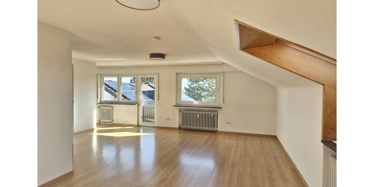 Dachgeschoßwohnung Stuttgart Sillenbuch - 1.5 Zimmer, 59 m&sup2;, 700&euro; | Angebot:25282511
