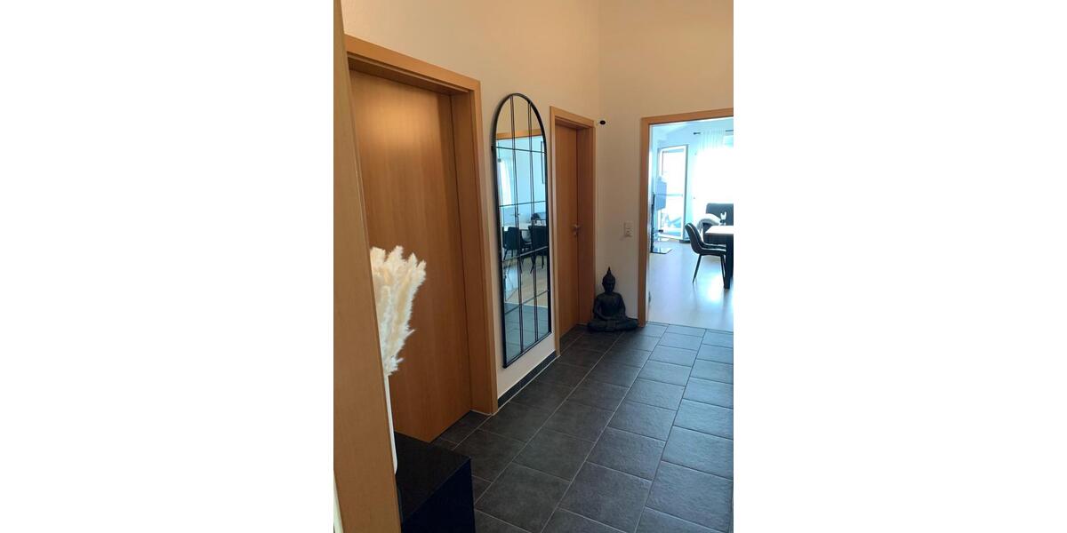 Dachgeschoßwohnung Herrenberg - 3.5 Zimmer, 70 m&sup2;, 419.000&euro; | Angebot:27494874