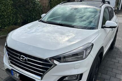 Hyundai TUCSON 54.200 km 19.000 &euro; Eningen unter Achalm 72800