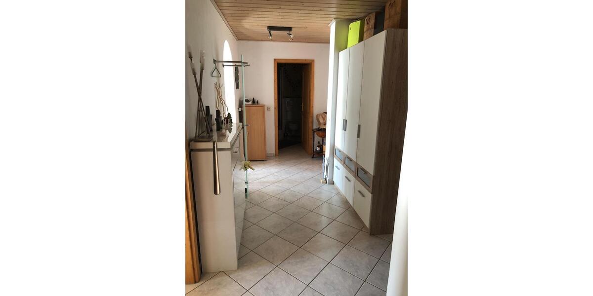 Erdgeschoßwohnung Nagold - 3 Zimmer, 80 m&sup2;, 900&euro; | Angebot:25713658