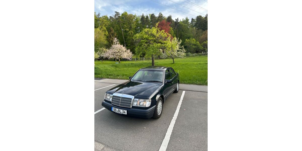 Mercedes-Benz 200 146.000 km 6.990 &euro; Stuttgart 70565