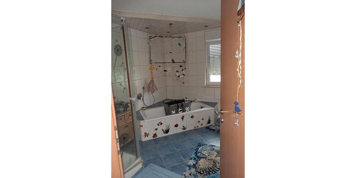 Doppelhaushälfte Wildberg - 7 Zimmer, 150 m&sup2;, 400.000&euro; | Angebot:26550636