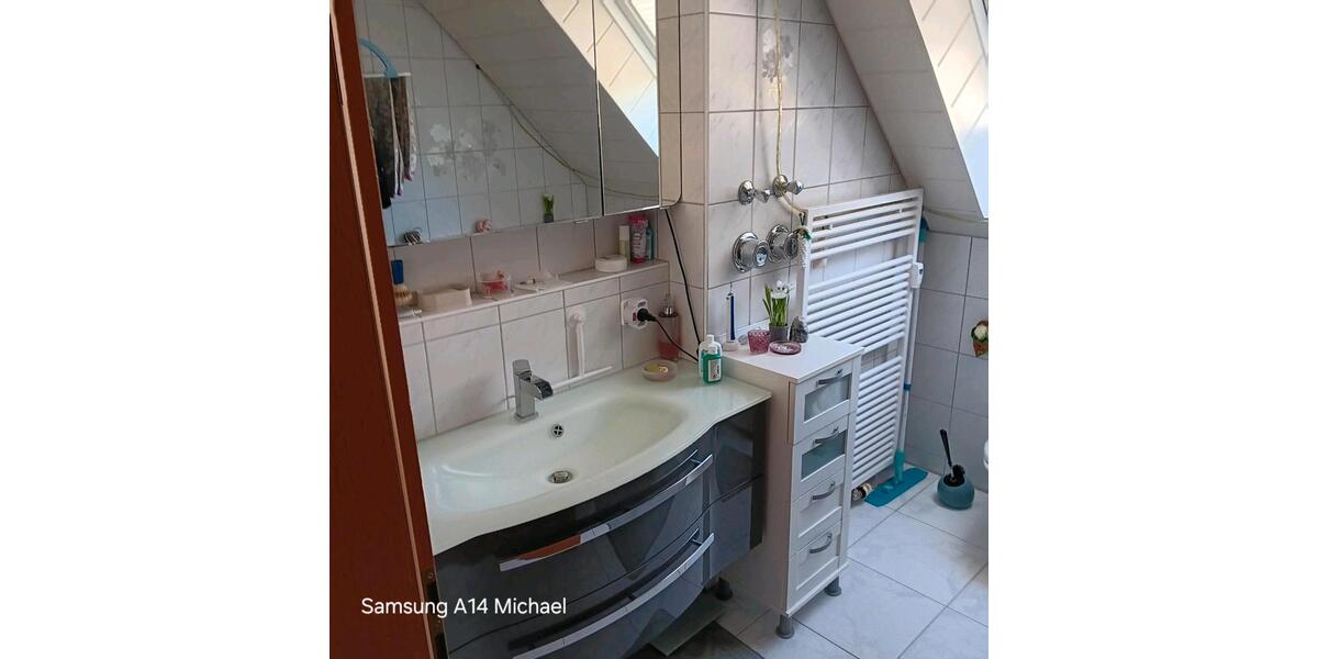 Dachgeschoßwohnung Reutlingen - 3 Zimmer, 55 m&sup2;, 220.000&euro; | Angebot:26316343