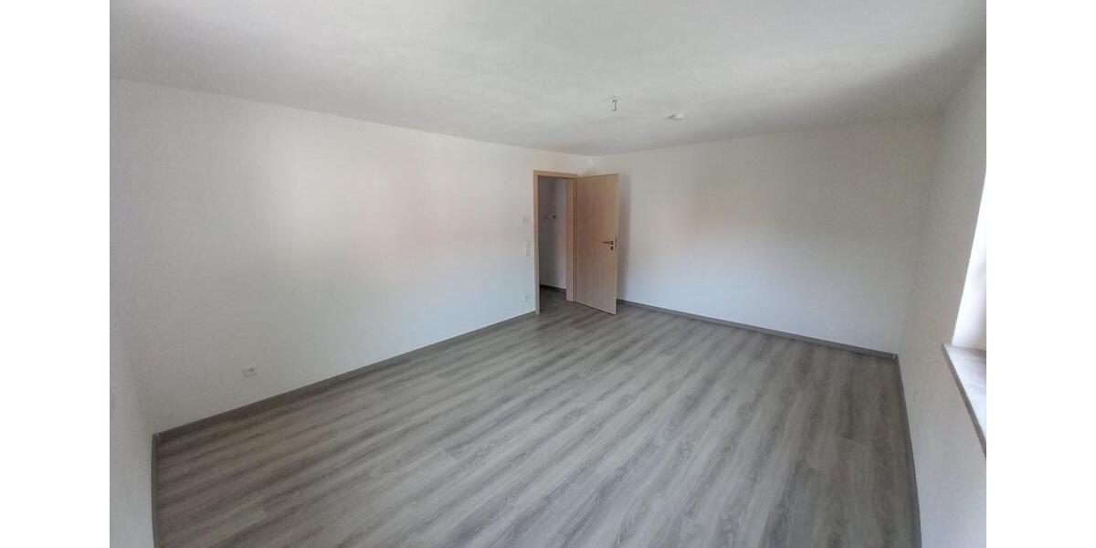 Etagenwohnung Burladingen - 3.5 Zimmer, 85 m&sup2;, 893&euro; | Angebot:25823529
