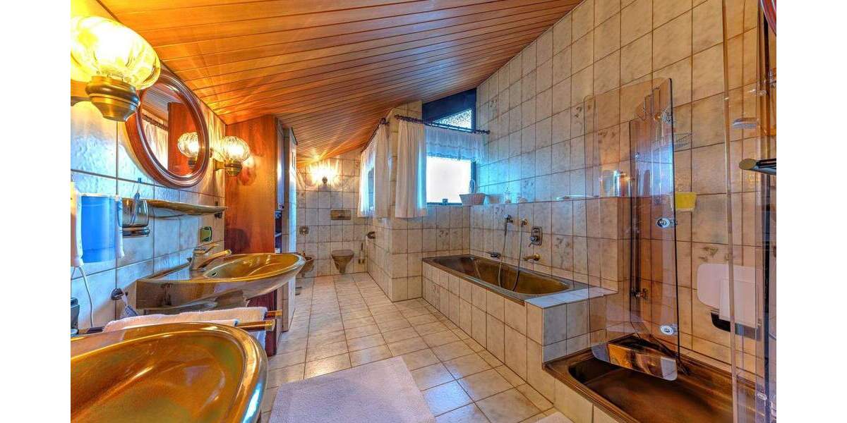 Einfamilienhaus Aidlingen Deufringen - 7 Zimmer, 333 m&sup2;, 925.000&euro; | Angebot:25800930