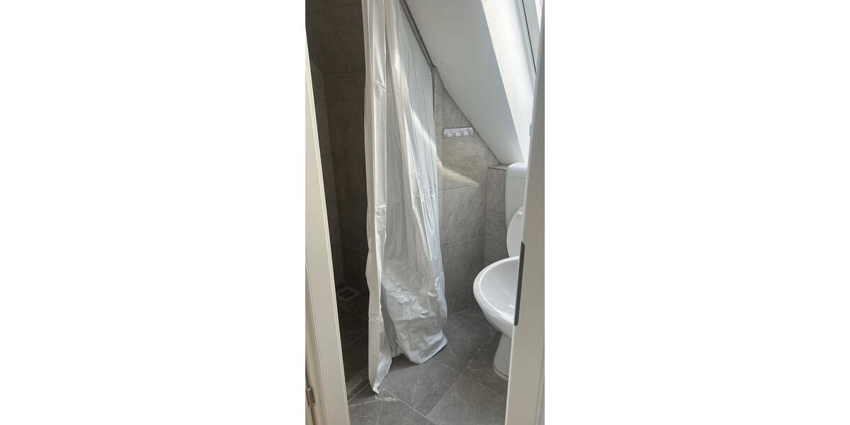 Etagenwohnung Reutlingen Reutlingen (Kernstadt) - 1 Zimmer, 14 m&sup2;, 575&euro; | Angebot:26123217