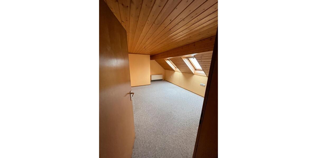 Dachgeschoßwohnung Horb am Neckar - 3 Zimmer, 70 m&sup2;, 700&euro; | Angebot:25311164