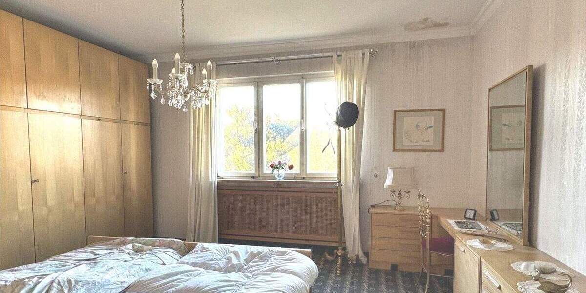 Mehrfamilienhaus, Wohnhaus Stuttgart Kaltental - 8 Zimmer, 200 m&sup2;, 798.000&euro; | Angebot:25662283