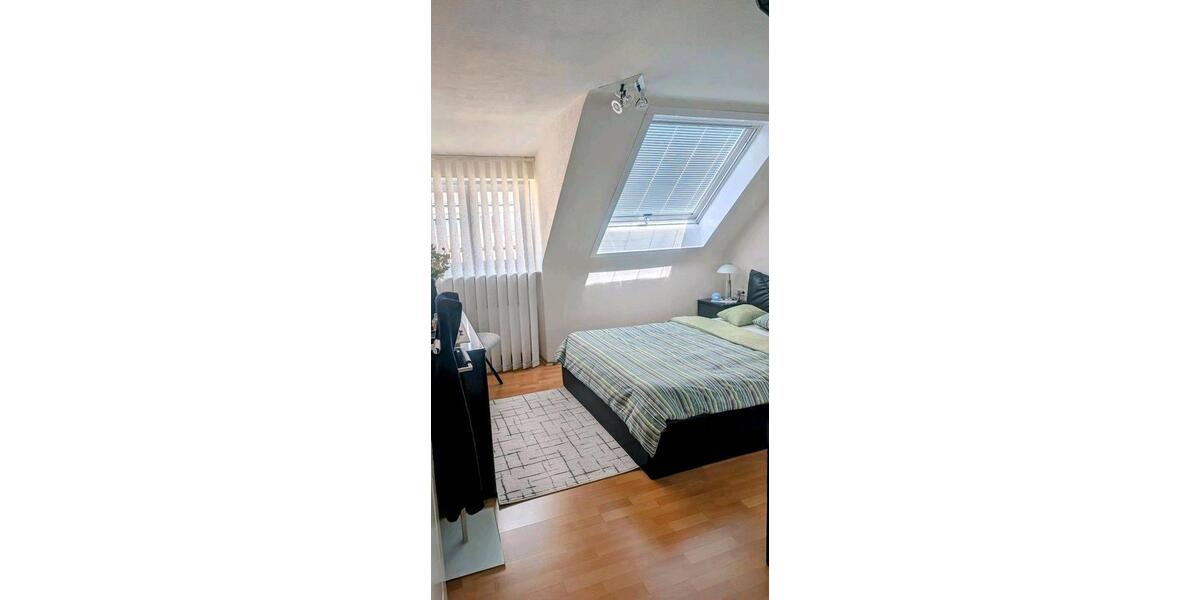 Dachgeschoßwohnung Stuttgart Sillenbuch - 4 Zimmer, 76 m&sup2;, 299.000&euro; | Angebot:26044984