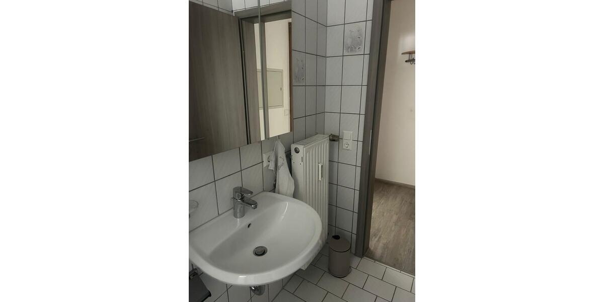 Erdgeschoßwohnung Bisingen - 1 Zimmer, 34 m&sup2;, 430&euro; | Angebot:25902066