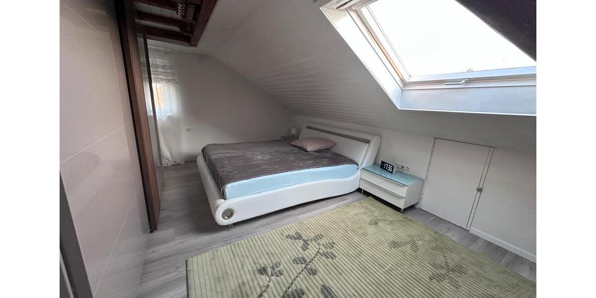 Dachgeschoßwohnung Ofterdingen - 2 Zimmer, 53 m&sup2;, 60&euro; | Angebot:25841324