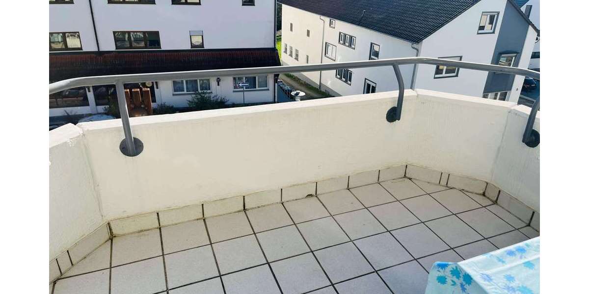 Etagenwohnung Gäufelden - 2 Zimmer, 68 m&sup2;, 165.000&euro; | Angebot:25194002