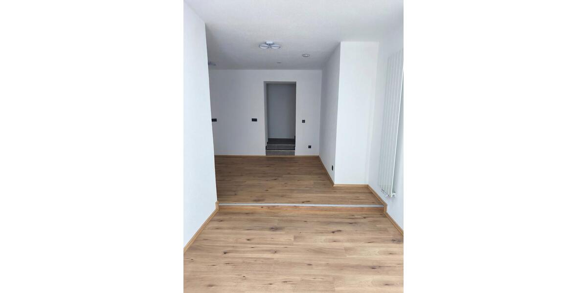 Erdgeschoßwohnung Eningen unter Achalm - 1 Zimmer, 60 m&sup2;, 700&euro; | Angebot:25966480