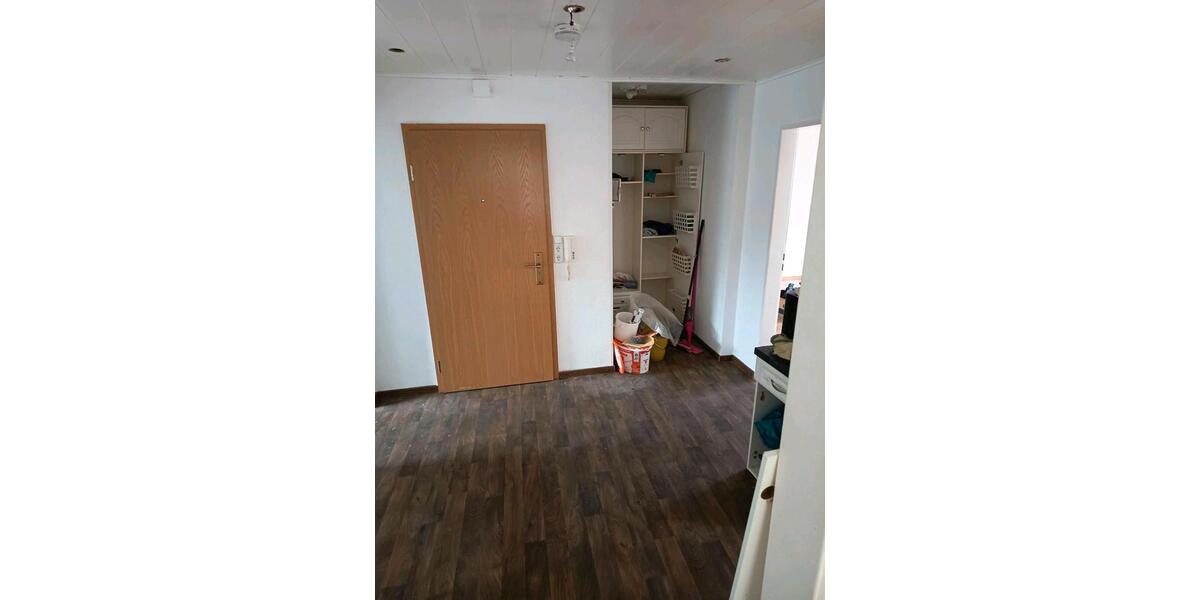 Etagenwohnung Dettingen an der Erms - 3 Zimmer, 63 m&sup2;, 155.000&euro; | Angebot:25960886