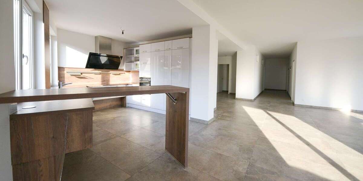 Etagenwohnung Bisingen - 3 Zimmer, 175 m&sup2;, 1.500&euro; | Angebot:25293766