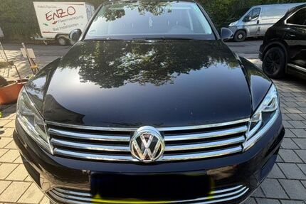 VW Touareg 117.000 km 24.800 &euro; Hechingen 72379