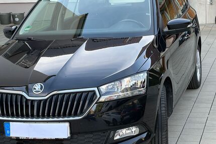 Skoda Fabia 74.959 km 10.750 &euro; Rottenburg 72108