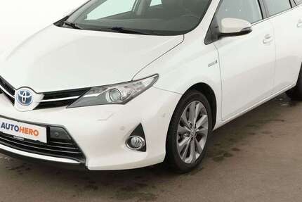 Toyota Auris 87.044 km 14.440 &euro; Stuttgart 70195