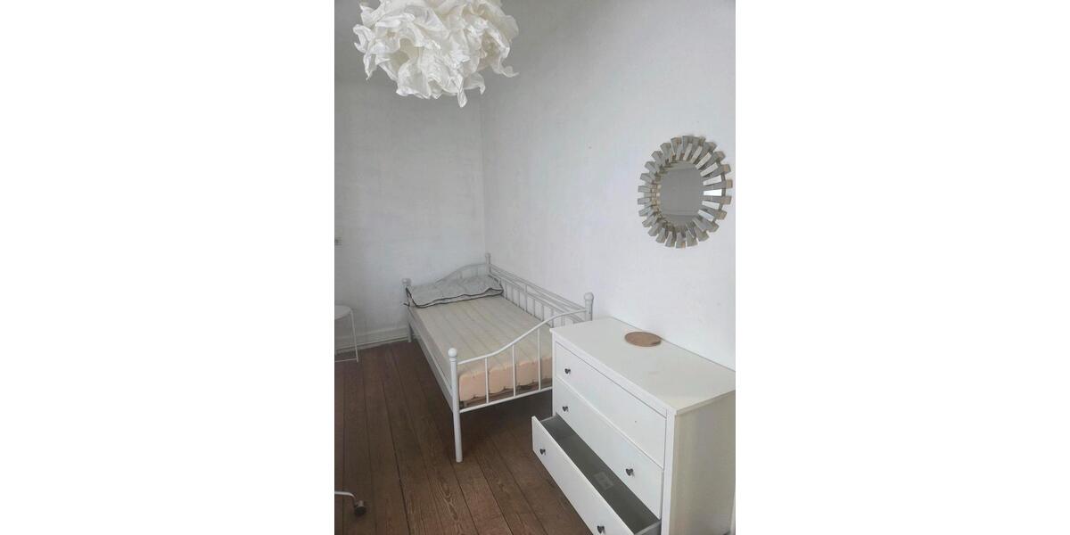 Etagenwohnung Tübingen - 1 Zimmer, 10 m&sup2;, 450&euro; | Angebot:26040711