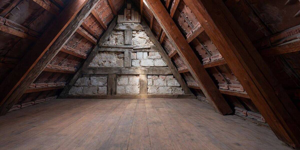 Doppelhaushälfte Stuttgart Degerloch - 6 Zimmer, 97 m&sup2;, 350.000&euro; | Angebot:26569595