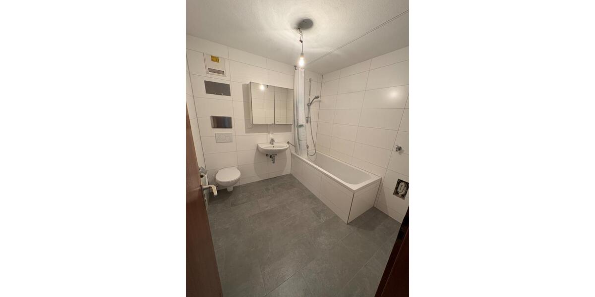 Etagenwohnung Reutlingen - 2 Zimmer, 66 m&sup2;, 299.000&euro; | Angebot:24352627