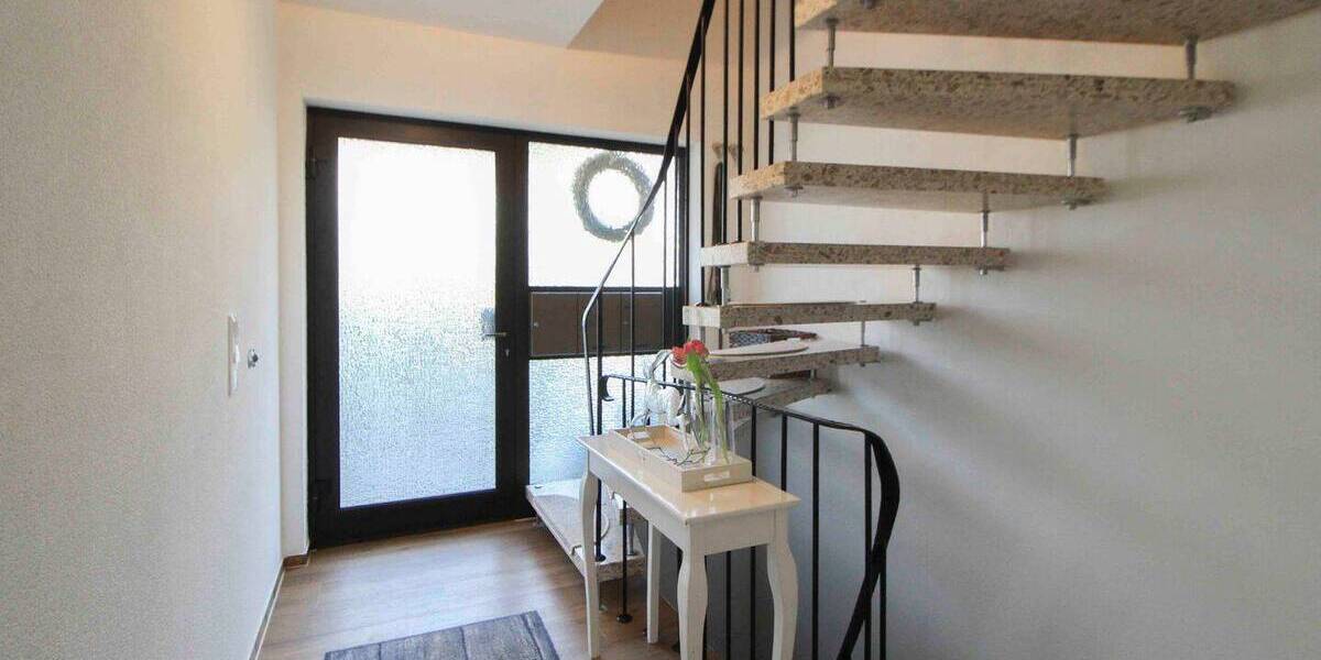 Mehrfamilienhaus, Wohnhaus Wolfschlugen - 5 Zimmer, 779.000&euro; | Angebot:25938970