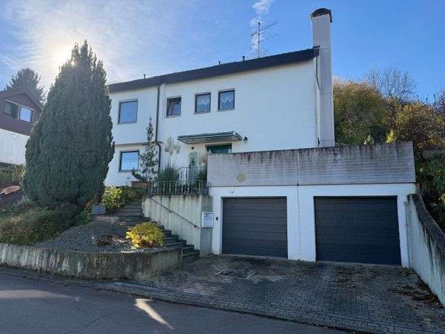 Einfamilienhaus Frickenhausen - 7 Zimmer, 210 m&sup2;, 649.000&euro; | Angebot:23668905