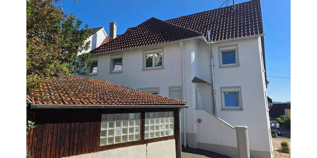 Doppelhaushälfte Nürtingen-Neckarhausen Neckarhausen - 8 Zimmer, 135 m&sup2;, 498.000&euro; | Angebot:25782132